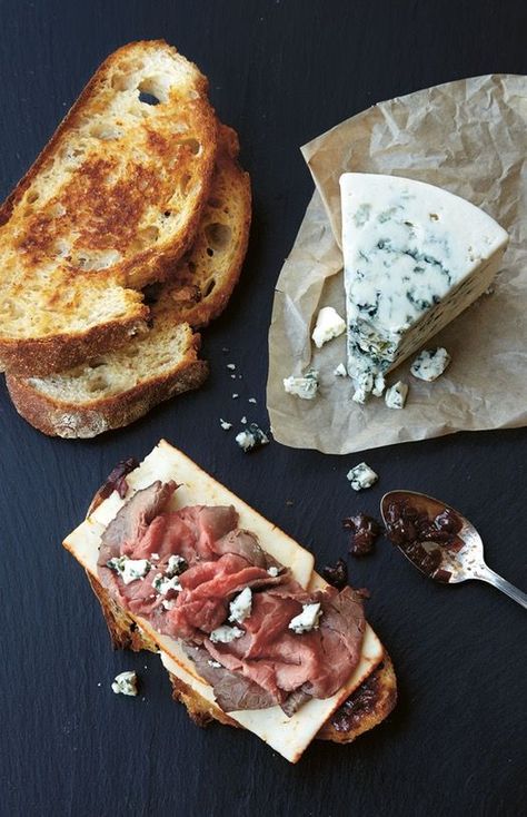 Blue Cheese Sandwich, Heidi Gibson, Blue Cheese Recipes, Balsamic Onions, Sliced Roast Beef, Muenster Cheese, Marmalade Recipe, Country Bread, Grilled Cheese Recipes