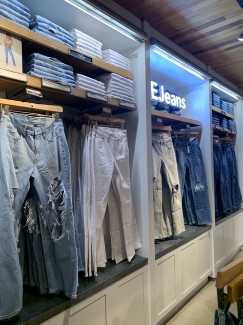 American Egal Outfits, American Eagle Aesthetic, American Eagle Store, Denim Aesthetic, Event Design Inspiration, Vision Board Manifestation, Year 2024, Clothes Shop, American Eagle Jeans