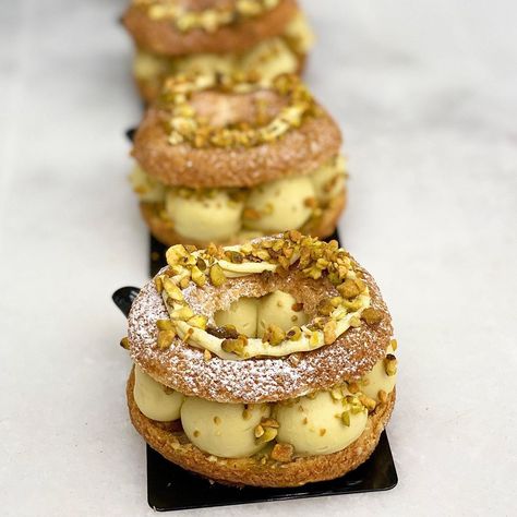 Pistachio Paris Brest, Paris Breast, Antonio Bachour, Paris Brest, Fancy Food, Plated Desserts, Coral Gables, Pistachio, Pastry