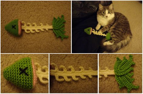 Crochet Little Skelly Fish by katrivsor on DeviantArt Crochet Fish Skeleton, Crochet Cat Toys, Crochet Hood, Fish Skeleton, Crochet Fish, Crochet Cat, Knitting Ideas, Crafty Craft, Cat Toy