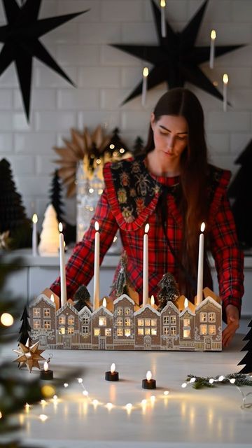 MAREN BAXTER on Instagram: "ADVENT✨ Candlestick holder🎄 And it fits perfect as a centerpiece on the Christmas table😍 Do YOU want a DIY on this?

#christmasdecor #christmasdiy #julehygge #julekos #advent #adventcalendar #adventsstake #adventsdeko" Advent Candle Holder, Christmas Candlesticks, Advent Candles, Christmas Town, Crochet Baby Hats, It Fits, Christmas Season, Christmas Table, Candlestick Holders