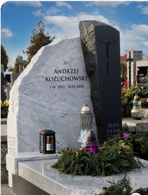 Monument Ideas, Grave Monuments, Grave Headstones, Tombstone Designs, Granite Headstones, Cemetery Monuments, Stone Design, Tombstone, Ikebana