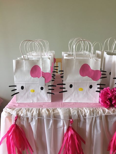 Hello Kitty Candy Bags, Hello Kitty Goodie Bags, Hello Kitty Gift Bags, Hello Kitty Birthday Theme, Hello Kitty Theme Party, Hello Kitty Birthday Cake, Hello Kitty Gifts, Hello Kitty Birthday Party, Hello Kitty Baby