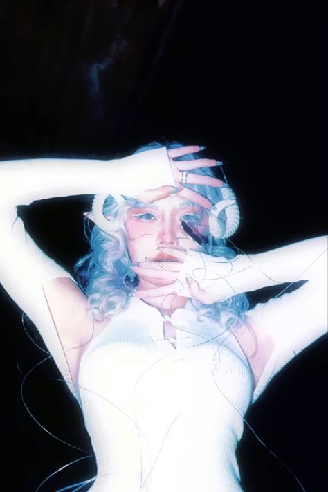 ID：ZTFOYTF Mystical Poses, Ethereal Poses, Pink Ethereal, Graphite Art, Jasmine Sambac, Female Pose Reference, Photoshoot Themes, Human Poses Reference, Dark Art Illustrations