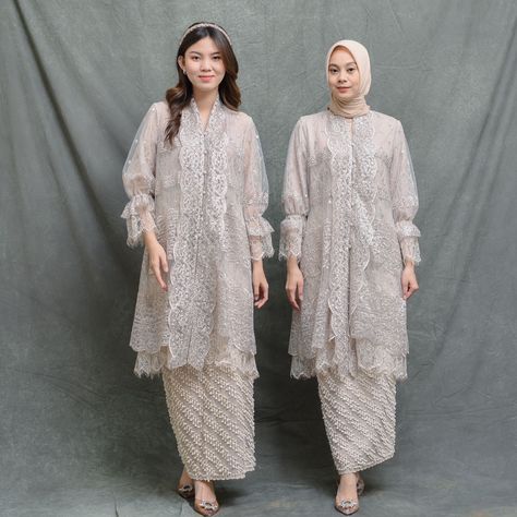 Rok Tenun, Mix And Match Outfits Hijab, Brokat Modern, Dress Brokat Modern, Model Dress Kebaya, Kondangan Outfit, Korean Style Dress, Kebaya Lace, Inner Hijab