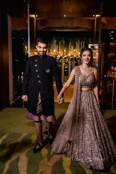 Wedding Lehenga Designs Indian Bridal, Couple Wedding Dress Indian Matching, Indian Wedding Reception Outfits, Engagement Dress For Bride, Wedding Reception Outfit, Reception Outfits, Reception Gowns, Engagement Gowns, Indian Wedding Gowns