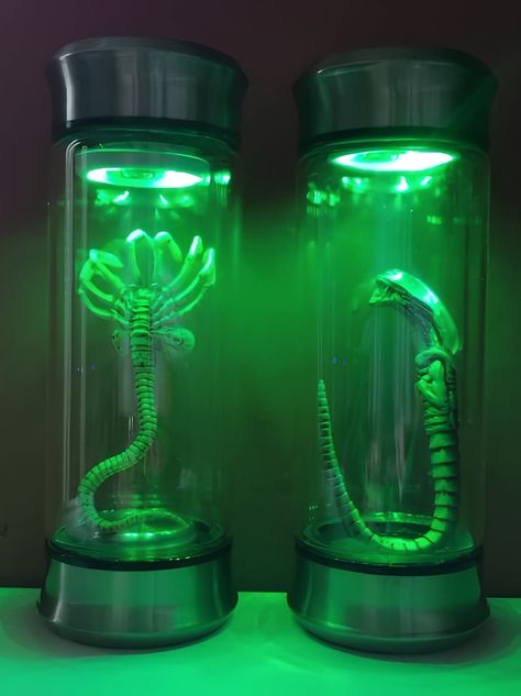 LED Alien Embryo Glow Jar Xenomorph,Facehugger Embryo Glass Jar, Movie Prop Replica Home Decor Alien Embryo, Xenomorph Facehugger, Glow Jar, Glow Jars, Movie Props, In A Jar, Glass Containers, Glass Jar, Man Cave