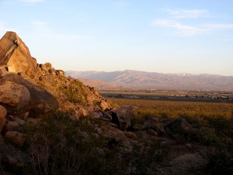 Apple Valley California on the beautiful 'high desert' Apple Valley California, Moving To Idaho, Nice Hotel, San Gabriel Mountains, Holiday Booking, Travel America, Desert Living, Inland Empire, Roy Rogers