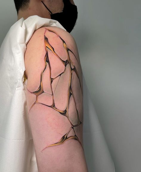 Kintsukuroi Tattoo, Kintsugi Tattoo Ideas, Kintsugi Tattoo, Poison Tattoo, Tats Ideas, Le Tattoo, Pride Tattoo, Tattoos To Cover Scars, Kintsugi Art