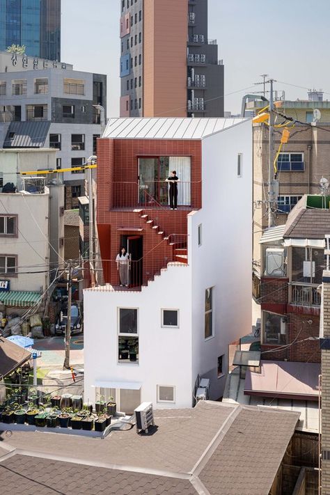 Red Hole Commercial Building / OHOO Architects | ArchDaily Small Building Facade, Highrise Elevation Architecture, Small Tower Architecture, Dormitory Facade, Low Rise Building Facade, Red Building Architecture, Red Brick Tiles, Exhibition Building, Small Tiny House