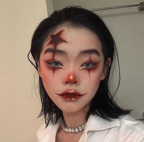 Halloween Makeup Clown, Mekap Mata, Halloween Makeup Pretty, Face Art Makeup, Halloween Makeup Inspiration, Smink Inspiration, Halloween Tattoo, Red Makeup, Alternative Makeup