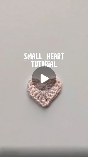 Learn Crochet Beginner, Crochet Heart Pattern, Beginner Crochet Projects, Your Crochet, Crochet Items, Crochet Heart, Crochet Hook Sizes, Love Crochet, Crochet Basics