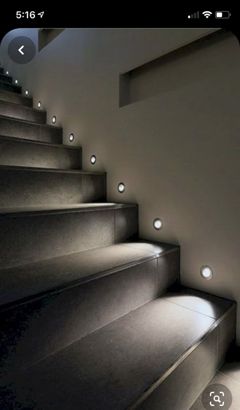 Staircase Wall Lighting, Staircase Lighting Ideas, Stairs Lighting, درج ا�لسلم, Blitz Design, Stairway Lighting, Diy Outdoor Lighting, Stair Lights, Diy Lampe