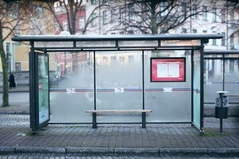 Bus Stop Reference, Bus Stop Raining, Halte Bus Korea, Korean Bus Stop, Japan Bus Stop, Bus Stop Drawing, Bus Stop Design, Japan School, Japan City