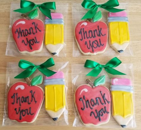 Teacher Iced Cookies, Decorated Cookies For Teachers, Cookies Teacher Appreciation, Teacher Appreciation Gifts Cookies, Teachers Day Cookies Ideas, Teacher Gift Cookies, Teacher Sugar Cookies Gift Ideas, Employee Appreciation Cookies Decorated, Cookies For Teachers Appreciation