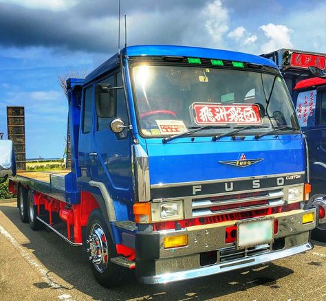 Fuso Truck, Mitsubishi Truck, Mitsubishi Canter, Gtr Car, Cute Headers For Twitter, Mitsubishi Motors, Cute Headers, Truck Art, Camper Conversion