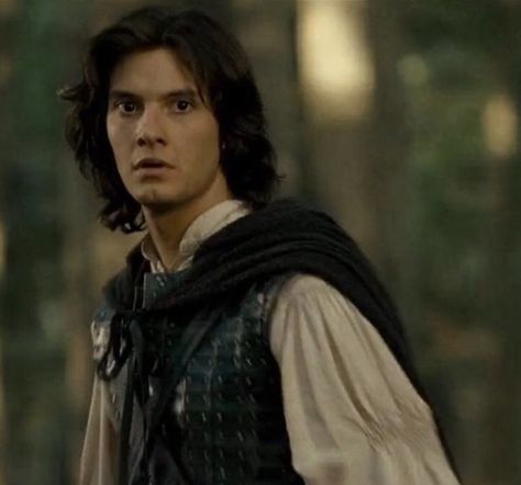 Prince Caspian Fanart, Prince Caspian Icon, Narnia Prince Caspian Aesthetic, Prince Caspian Imagines, Prince Caspian Gif, Prince Long Hair, Ben Barnes Caspian, Price Caspian, Ben Barnes Narnia