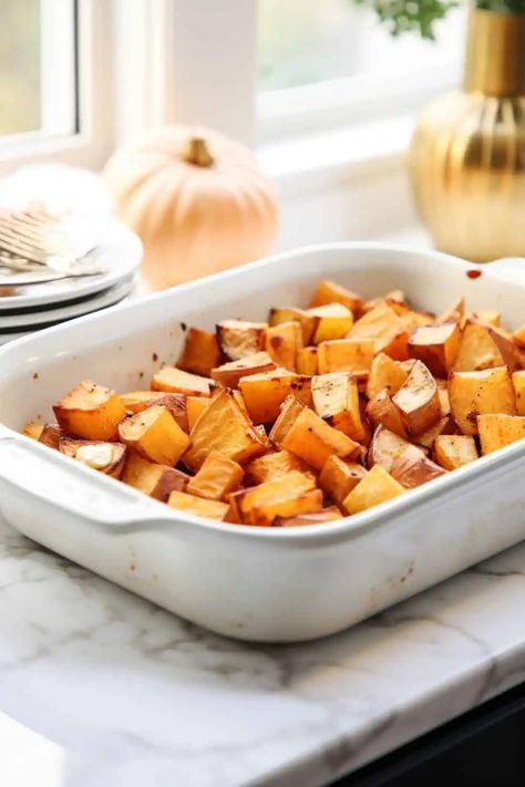 Sweet Potatoes and Apples Maple Cinnamon: A Fall Side Dish! - BeCentsational Cinnamon Sweet Potatoes, Paleo Vegan Dessert, Sweet Potatoes And Apples, Potatoes And Apples, Autumn Side Dishes, Sweet Potato Cinnamon, Apple Maple, Sweet Potato And Apple, Side Dishes Recipes