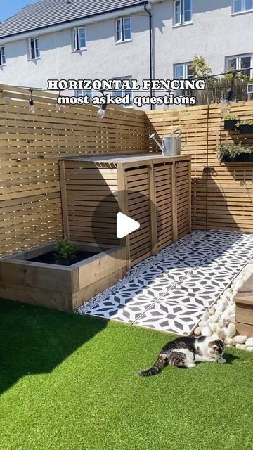 ALEX | DIY, Upcycling & Style on Instagram: "HORIZONTAL FENCING - Most Asked Questions ❔ 

Answering your most asked questions! Let me know if I’ve missed any in the comments below 👇🏼

#diy #gardenuk #diyuk #girlswhodiy #diyblogger #londonhomeblogger #ukgardens #ukhome #newbuildgarden #newbuildhome #fencedesign #modernfencing #slatfencing #slatfence #horizontalfence #horizontalfencing #barratthome #decking #pergola #festoonlights #nailgun #hottub" Horizontal Fence Diy, Horizontal Garden, Horizontal Fencing, Decking Pergola, Slat Fence, Horizontal Slat Fence, Barratt Homes, Fence Diy, Outdoor Fire Pit Designs