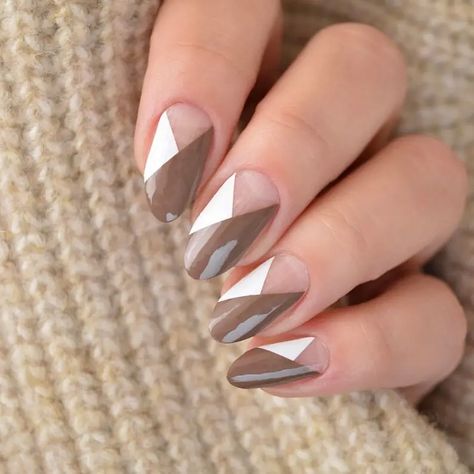 50 Gorgeous Shades of Brown Nails: Colors to Embrace Earthy Elegance 18 Color Block Nails, Color For Nails, Style List, Earthy Elegance, Outfit Brown, Nails Brown, Nail Logo, Nail Polish Stickers, Nails Colors