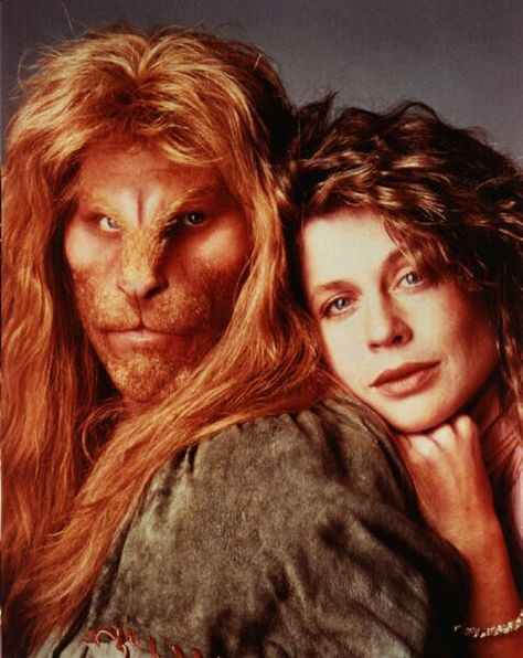 Catherine Chandler, Linda Hamilton, Vincent And Catherine, Ron Perlman, The Beauty And The Beast, Felix The Cats, Actrices Hollywood, Old Tv Shows, Jolie Photo