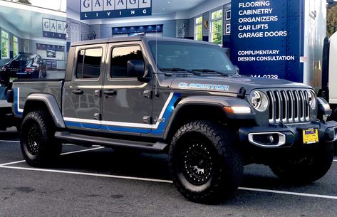 2020 & Up Jeep Gladiator Retro Scrambler Style #1 Side Stripes Retro Scrambler, Toyota Tacoma 4x4, Tacoma 4x4, Home Studio Setup, Graphic Kit, Jeep Jl, Wrangler Rubicon, Car Lifts, Retro Graphics