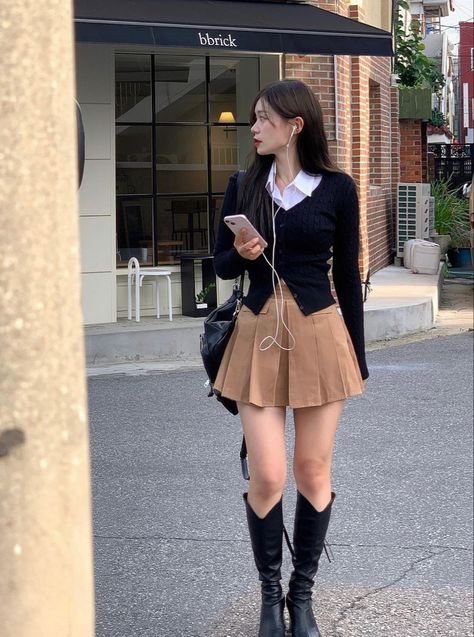 Brown skirt outfit