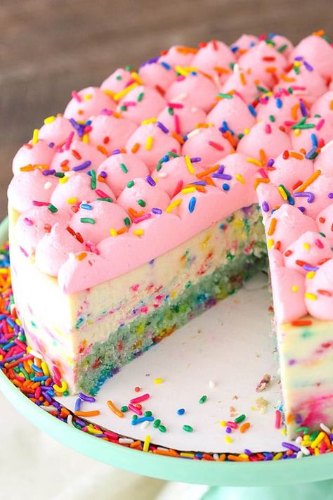 Funfetti Cheesecake Cake, Cheesecake With Cake Base, Cheesecake Birthday Cake Ideas, Birthday Cheesecake Recipes, Birthday Cake Cheesecake, Funfetti Cheesecake, Teal Cake, Savory Cakes, Cheesecake Crust