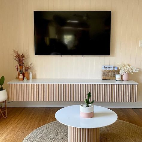 Tv Unit Coastal, Coastal Tv Wall, Coastal Tv Unit, Tv Unite, Mom Bedroom, Family Motivation, Summer Happiness, Summer Interior, Apartment Renovation