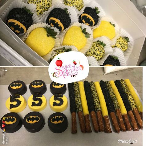 Batman Pretzel Rods, Batman Cakesicles, Batman Snacks For Party, Batman Chocolate Covered Strawberries, Batman First Birthday Party, Batman Strawberries, Batman Cakepops, Batman Treats, Batman Party Foods