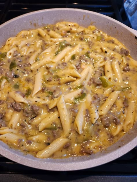 Green Chile Hamburger Helper, Green Chili Hamburger Helper, Mexican Green Chili, Hamburger Helper Recipes, Hamburger Dishes, Homemade Hamburgers, Hamburger Helper, Pasta Dinners, Pasta Dinner Recipes