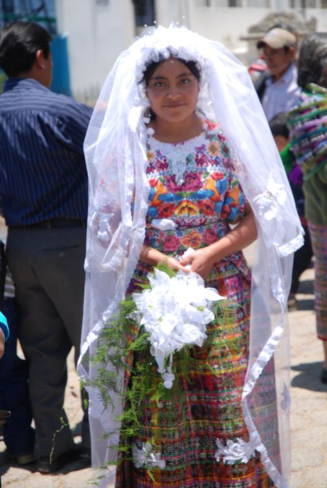 Guatemala Wedding Dress, Guatemalan Wedding Dress, Guatemalan Wedding, Guatemala Wedding, Korean Bride, Red Frock, White Dress Styles, Traditional Wedding Dress, Costumes Around The World