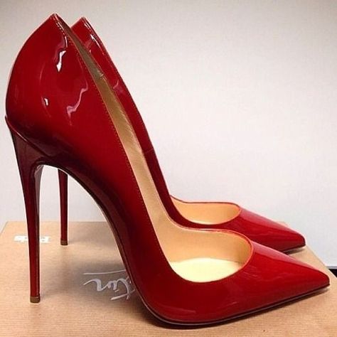 @hellahotmess Red High Heels, Red High, Crazy Shoes, Purses Michael Kors, Louboutin Shoes, Christian Louboutin Shoes, Christian Louboutin Pumps, Boat Shoes, Me Too Shoes