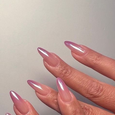 GEL X & NAIL ARTIST - BURBANK, CA on Instagram: "Glazed - Ombré purple  Follow @tracynailssss to see more nails art   #gelx #chromenail #ombrenail #gelxnails #nailsnailsnails #nailtech #nailstagram #tracynailssss #burbanknail #nailtech #pinterest #haileybieber" Iredesant Almond Nails, Glazed Ombre Nails, Ombre Glazed Nails, Ombre Lavender Nails, Ombré Nail Ideas, Ombre Chrome Nails Almond, Purple Glazed Nails, Pink Ombre Chrome Nails, Ombre Bails