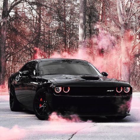 Doge Challenger, Dodge Challenger Black, Cars Photography, Dodge Challenger Hellcat, Nitish Kumar, Serie Bmw, Modern Muscle Cars, Challenger Srt Hellcat, Dodge Challenger Srt Hellcat