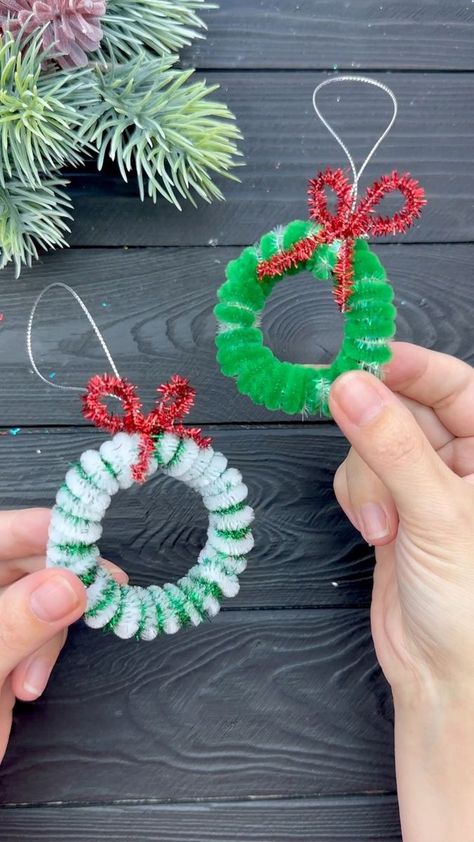 1.9K views · 51 reactions | Christmas Decorations ❄️ Pipe Cleaners Craft Ideas #christmas #pipecleaners #chenille #crafts #christmasdecor #christmasdecorations #usa #reels #christmascrafts | VIKI Studio DIY | VIKI Studio DIY · Original audio Candy Cane Pipe Cleaner Craft, Christmas Pipe Cleaner Crafts, Pipe Cleaner Snowflakes, Christmas Crafts Pipe Cleaners, Pipe Cleaner Christmas Tree, Dit Christmas, Pipe Cleaner Ornaments, Craft Ideas Christmas, Chenille Stem Crafts