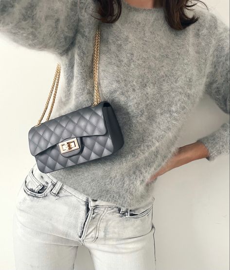 Gray Bag Outfit, Grey Bag Outfit, Cute Winter Outfit, Bag Outfit, Grey Bag, Cute Winter Outfits, Armani Jeans, Winter Outfit, Vintage Tops