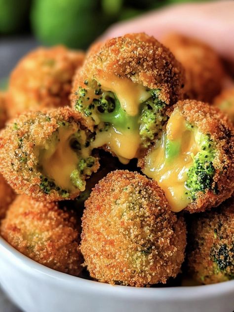 health meal, low carbs meals, keto meal Broccoli Cheese Squares, Baked Broccoli Cheese Balls, Broccoli And Cheese Bites, Broccoli Balls, Brocoli And Cheese, Broccoli Cheese Balls, Broccoli Cheese Bites, Cheese Balls Recipe, Baked Broccoli