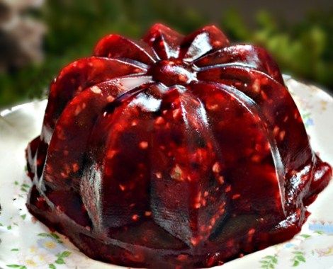 Classic Cranberry Mold Cranberry Mold Recipes Thanksgiving, Cranberry Jello Mold, Cranberry Mold, Jello Fruit Salads, Jello Mold Recipes, Congealed Salad, Cranberry Jello, Cherries Salad, Gelatin Molds