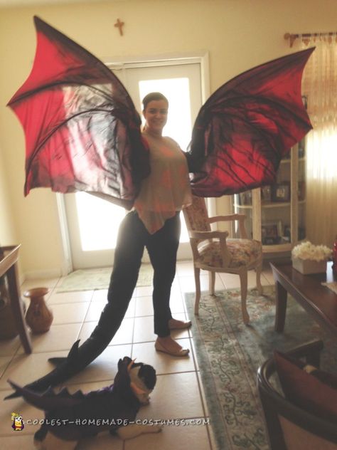 Drogon Targaryen Costume - Master of Dragons from Game of Thrones Dragon Costume For Men, Female Dragon Costume, Women Dragon Costume, Dragon Cosplay Diy, Diy Dragon Costume Women, Adult Dragon Costume, Dragon Costume Diy, Scary Halloween Costumes Women, Halloween Costumes Women Unique