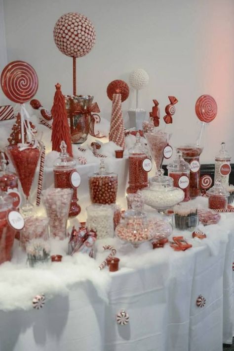 Christmas Candy Buffet, Red Candy Buffet, Winter Gala, Wedding Candy Table, Christmas Candy Bar, Christmas Party Ideas, Pinterest Christmas, Candy Buffet Tables, Candy Station