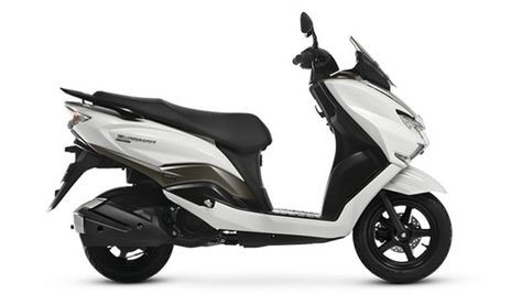 Burgman Street 125 Pearl Mirage White Burgman Street 125, 125cc Scooter, Suzuki Bikes, Suzuki Burgman, 150cc Scooter, Bike Prices, Motorcycle Drawing, Best Electric Scooter, Best Scooter