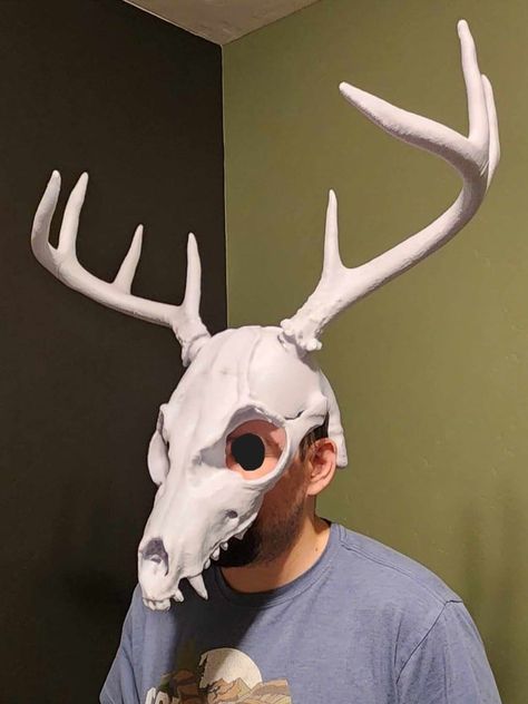 Wendigo Mask Diy, Wendigo Halloween Costume, Animal Skull Masks, Wendigo Costume Diy, Windego Costume, Wendigo Cosplay, Wendigo Character Design, Halloween Monster Costumes, Cryptid Costume