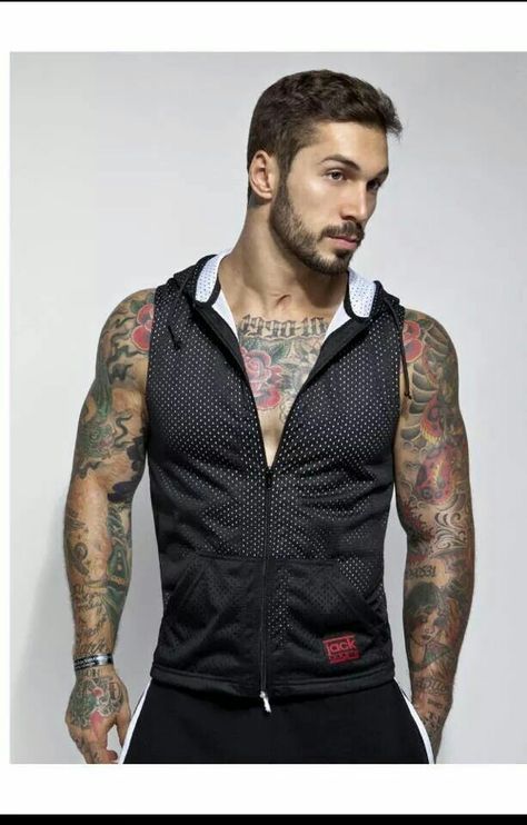 Jack Adams Sports Vest, Model: Alex Minsky Alex Minsky, Tattooed Men, Comfortable Hoodies, Style Guru, Beard Tattoo, Beard Styles For Men, Inked Men, Sharp Dressed Man, Us Marine