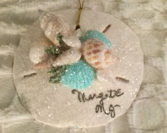 This item is unavailable Sand Dollar Christmas, Sand Dollar Ornaments, Margate Nj, Painted Sand Dollars, Sand Dollar Craft, Seaside Christmas, Shells Craft, Sand Dollar Art, Dollar Art