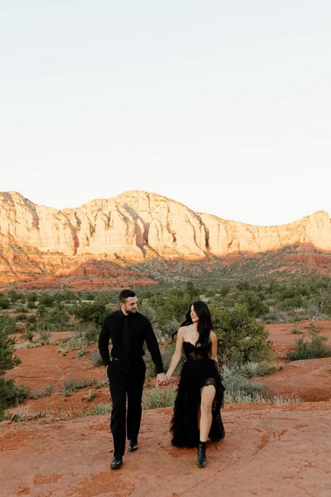 Southwest Engagement Photos, Unique Engagement Photo Outfits, Dramatic Couples Photoshoot, Engagement Photos Dramatic, Dramatic Couple Photoshoot, Engagement Photos Desert Arizona, Garden Of The Gods Engagement Photos, Dramatic Engagement Photos, All Black Engagement Photos