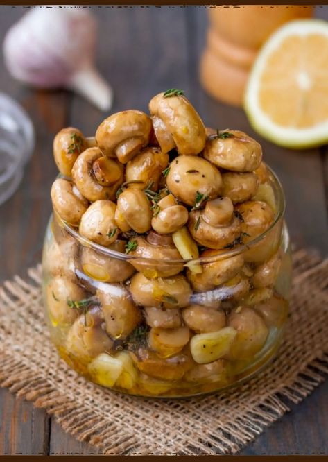 Easy Marinated Mushrooms Recipe - MmmRecipes Pickled Mushrooms, Canned Mushroom Recipes, Canned Marinated Mushrooms, Easy Marinated Mushrooms, Italian Marinated Mushrooms, Pickled Mushrooms Recipe Canning, Marinated Grilled Mushrooms, Marinated Mushroom Salad, Pickled Mushrooms Recipe