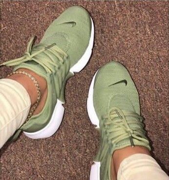 Nike presto in olive green Olive Green Sneakers, Olive Green Nike, Sneaker Nike, Nike Presto, Green Sneakers, Jordan 13, Gym Shoes, Nike Basketball, Nike Lebron