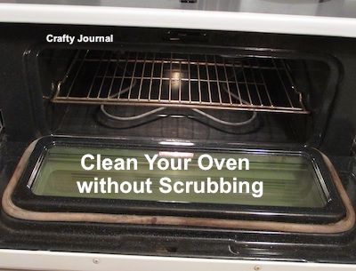 Easy Way to Clean Your Oven Without Scrubbing - Crafty Journal Homemade Oven Cleaner, Natural Cleaning Solutions, Natural Cleaning Recipes, Oven Cleaner, Oven Cleaning, Diy Cleaners, Cleaning Recipes, Cleaners Homemade, Green Cleaning