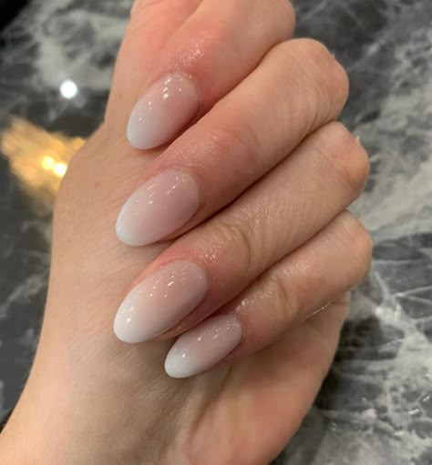 Latest Nail Trends for Fall/Winter 2020 - Nail Art Design Ideas for 2020 | Short Simple Winter Nails, Oval Nails Designs, Mini Canvases, Classy Nail Art, Classy Nail, Latest Nail Designs, Hello Nails, Fall Nail Trends, Latest Nail Trends